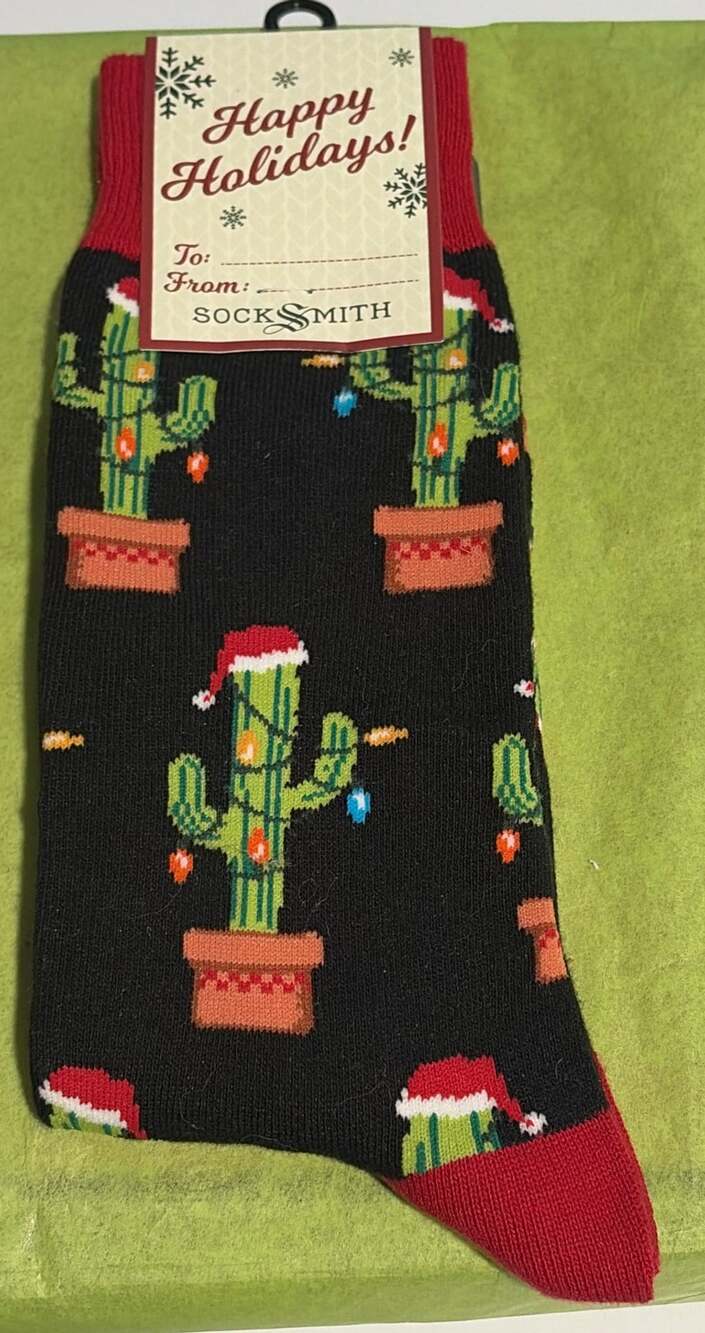 Socksmith Christmas Cactus Crew Socks Size 7-12.5 Black Cotton